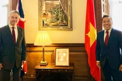 British diplomat rejoices at development of UK-Vietnam ties