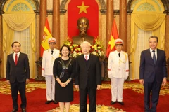 Top leader receives credentials of new ambassadors of Spain, Iran, Philippines