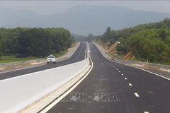 Laos considers new expressway linking Vientiane, Vietnam