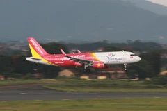 Vietjet, US engine supplier sign 260-million-USD service contract