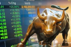 VN-Index hits new peak on October 27