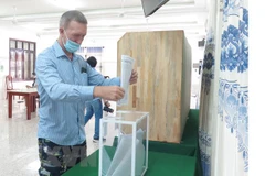 Russian citizens in Khanh Hoa vote in legislative elections amid COVID-19