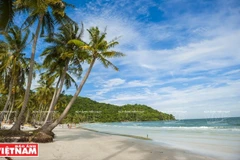 Phu Quoc inoculates entire population to revive tourism 