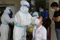 Hanoi to conduct COVID-19 testing for 300,000 residents in high-risk areas