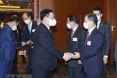 Top legislator meets with leaders of RoK groups 