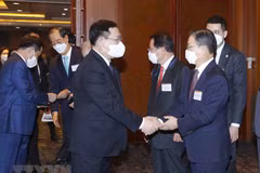 Top legislator meets with leaders of RoK groups 