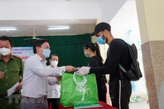 Gifts presented to foreigners in HCM City