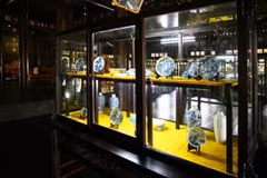 Hue museum displays King Minh Mang's artifacts