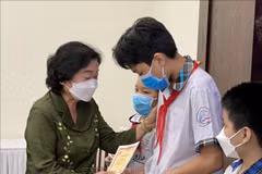 Scholarships given to southern children affected by COVID-19