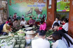 Vietnamese expats in Laos preserve traditional Lunar New Year