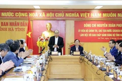 President hails new economic models in Ha Tinh 