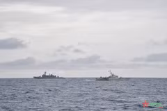 Vietnamese, Thai navies conduct 44th joint patrol