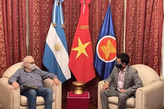 Vietnamese ambassador meets leader of Communist Party of Argentina