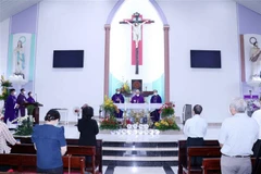 Catholics in HCM City commemorate deceased victims of COVID-19