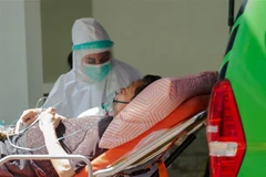COVID-19: WHO urges Indonesia to launch tougher restrictions