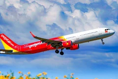 Vietjet re-opens all routes, offering discounted tickets