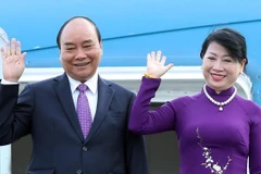 President Nguyen Xuan Phuc leaves for official visit to Laos