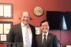 Vietnamese Ambassador to US talks with Congressman