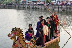 Little brothers, sisters perform love duet singing at Lim festival