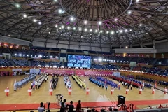 Athletes from schools in ASEAN countries join the opening ceremony of the 13th ASEAN Schools Games 2024 in Đà Nẵng City. More than 1,300 athletes and coaches will be competing in six sports for 107 medal sets on June 1-7. (Photo: VNA)