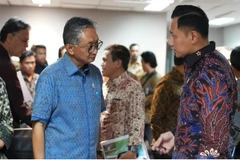 Indonesian Coordinating Minister for Infrastructure and Regional Development Agus Harimurti Yudhoyono (R) with Public Works Minister Dody Hanggodo. (Photo: ANTARA)