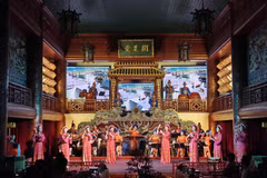 Hue Royal Court Music is a cultural heritage for developing tourism. (Photo nld.com.vn)