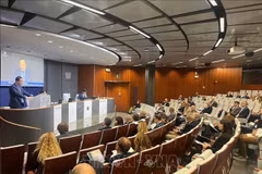 Vietnamese Ambassador to Italy Duong Hai Hung speaks at the forum. (Photo: VNA)