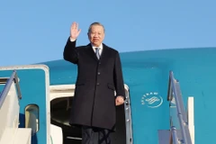 Party General Secretary and State President To Lam leaves Ulaanbaatar (Photo: VNA)