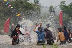 "The wetter, the luckier": Must-try experience in Dien Bien