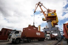 Ministry unveils two economic growth scenarios