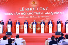 At the groundbreaking ceremony (Photo: VNA)