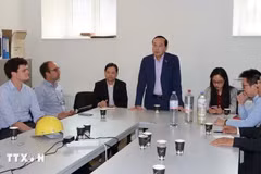 Vietnamese Ambassador to Belgium Nguyen Van Thao speaks at the working session (Photo: VNA)