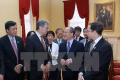 Vietnamese leader gets hectic schedule in Boston city