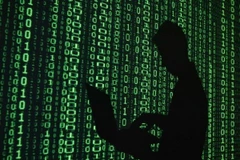 Thailand considers legal action against cyber protesters 