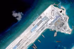 US to patrol near East Sea islands illegal built by China