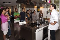 Village de Chefs meets in ville de Hanoi