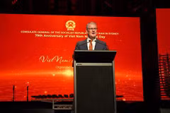 Attorney General of New South Wales Michael John Daley speaks at the ceremony in Sydney on September 17. (Photo: VNA)