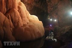 Nguom Ngao Cave - nature's masterpiece in Cao Bang province