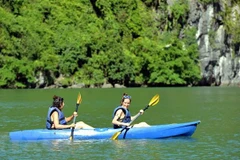 Quang Ninh promotes development of water sports, entertainment tourism