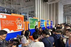 Retail Industry gains momentum through E-commerce 