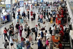 Air passenger volume soars 38%