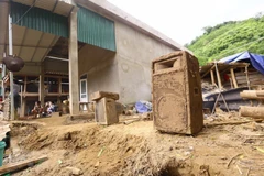 Muong Lat still isolated after historic floods