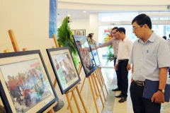 Photos on Truong Sa exhibited in Thai Nguyen