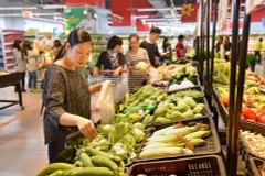 Consumer spending soars as Tet nears