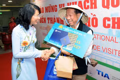 HCM City welcomes five millionth foreign visitor
