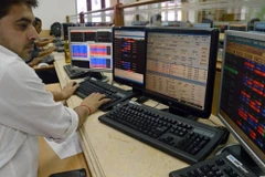 Vietnam stocks rebound on oil outlook