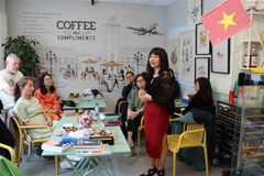 Bookcase project helps introduce Vietnamese culture in Belgium