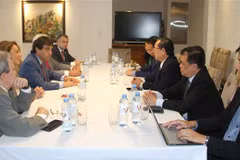 Binh Duong looks to step up trade, investment ties with Argentine localities