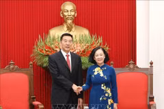 Party official welcomes Chinese People's Political Consultative Conference delegation 