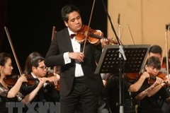 Violinist Bui Cong Duy conferred with Honorary Professor title